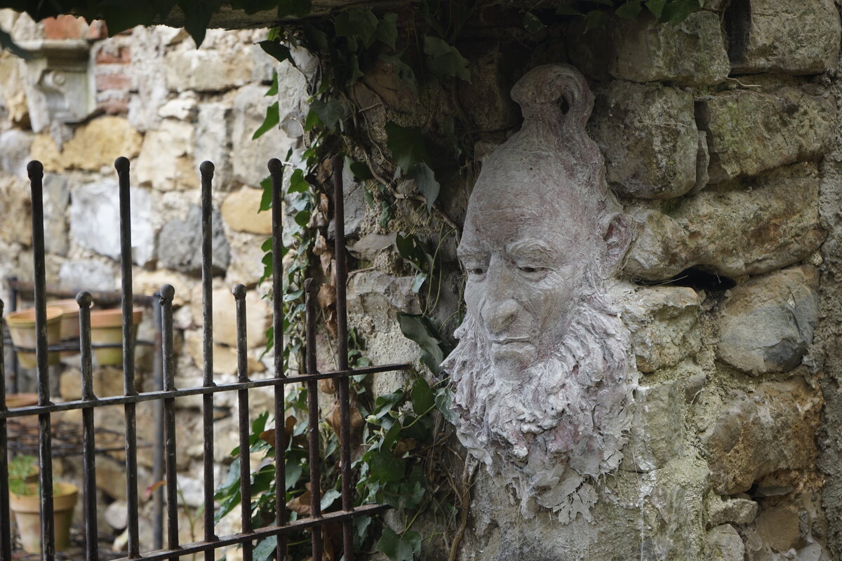 Semiostalgia P0002 — Sculpture sèche, Saint-Antonin-Noble-Val