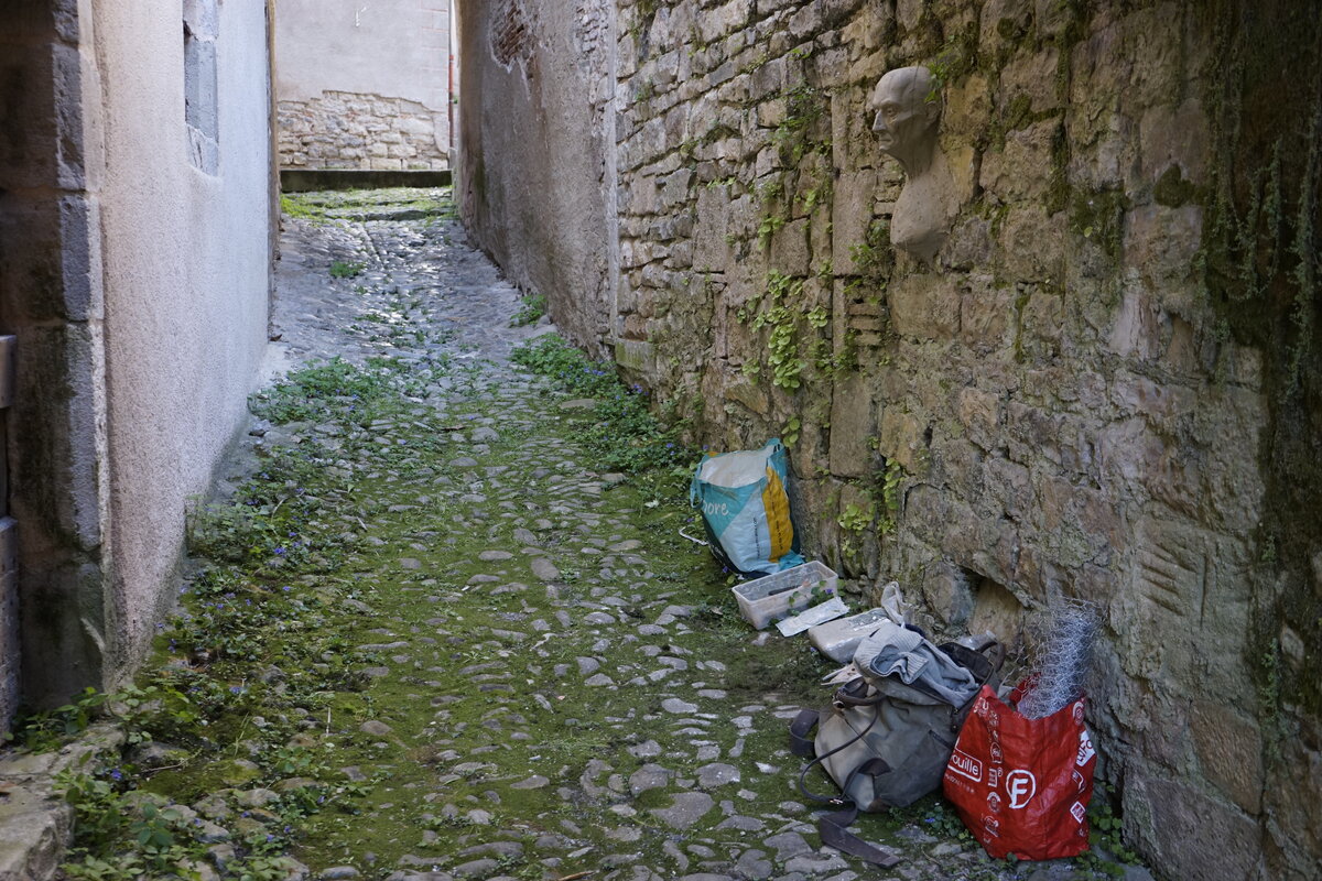 Semiostalgia P0010 — Atelier de sculpture, Saint-Antonin-Noble-Val