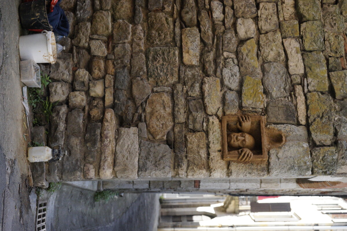 Semiostalgia P0011 — Sculpture fraîche, Saint-Antonin-Noble-Val