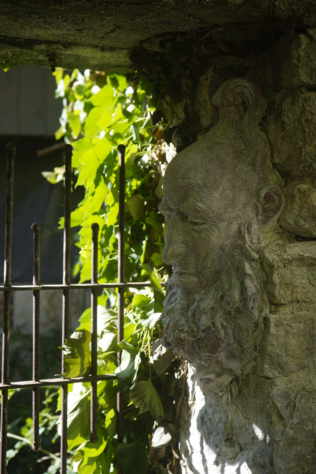 Retrait des sculptures Semiostalgia — documentation photographique, juillet 2026