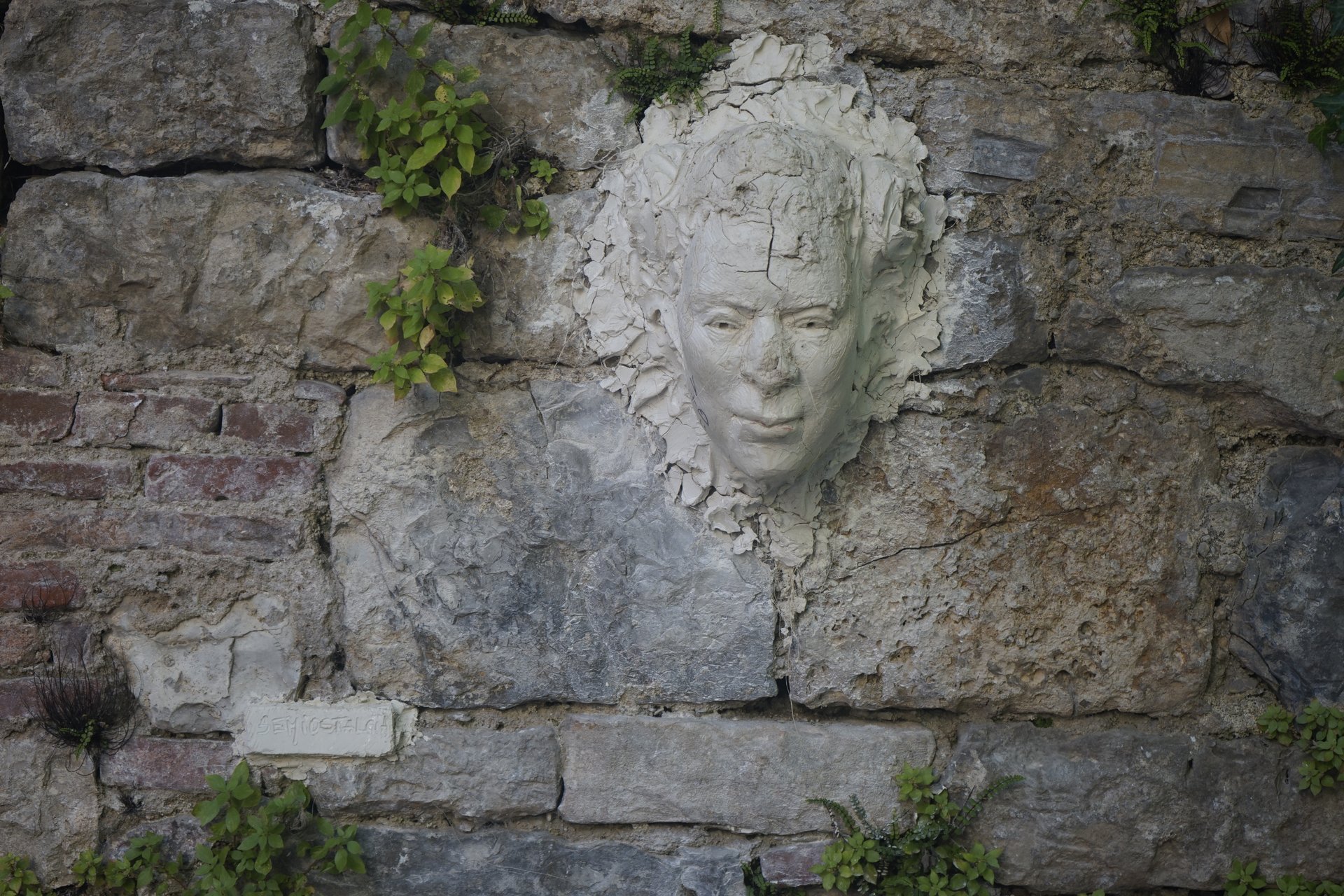 Retrait des sculptures Semiostalgia — documentation photographique, juillet 2026