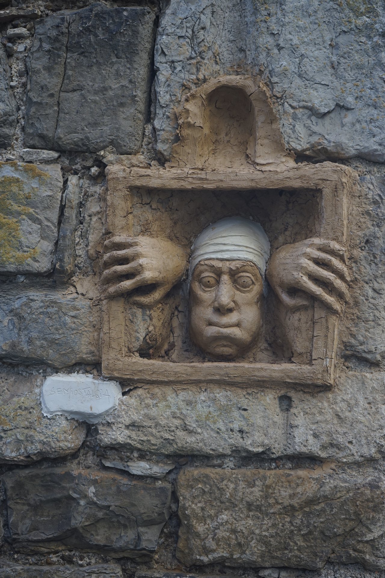 Retrait des sculptures Semiostalgia — documentation photographique, juillet 2026