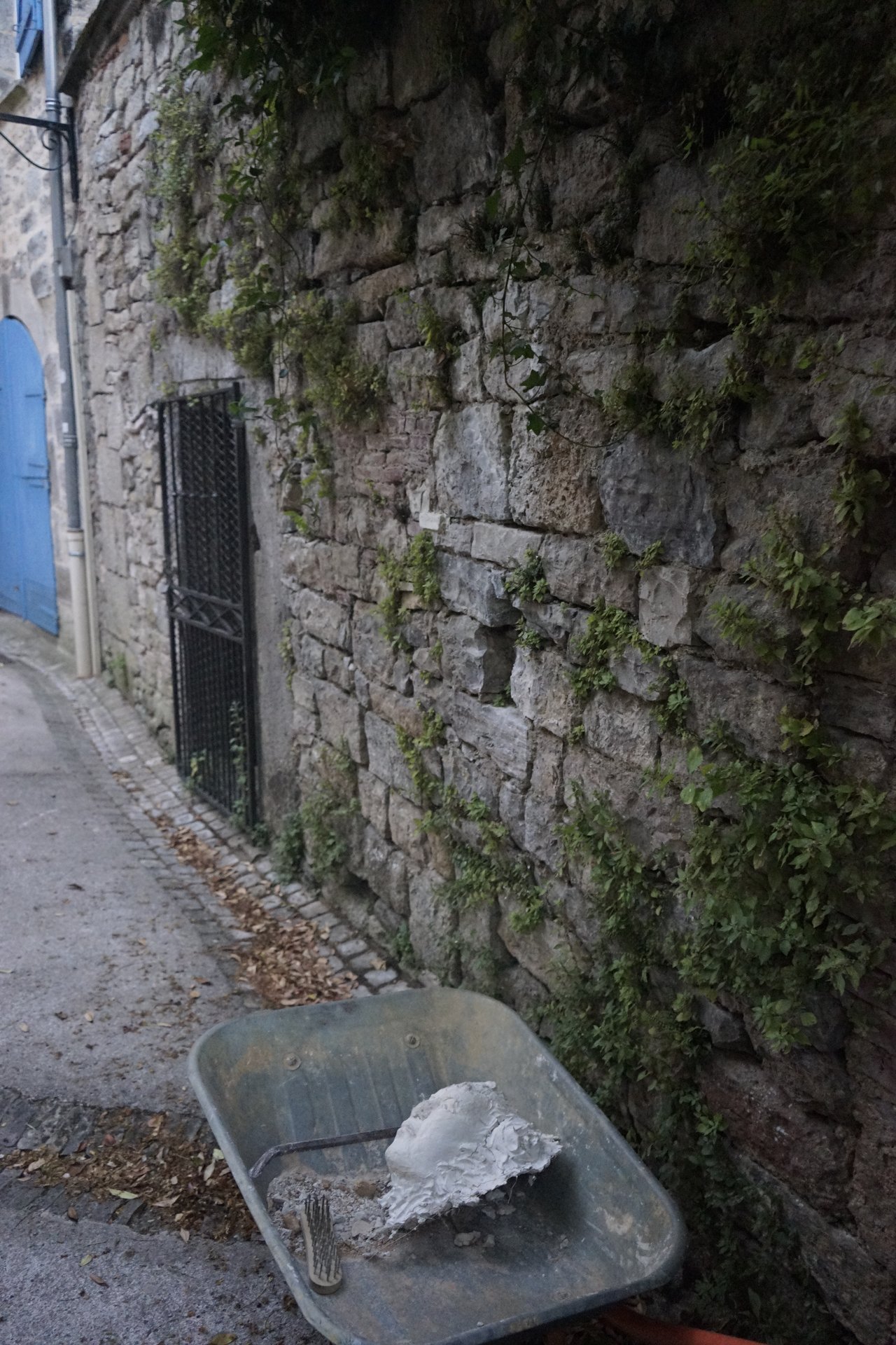 Retrait des sculptures Semiostalgia — documentation photographique, juillet 2026