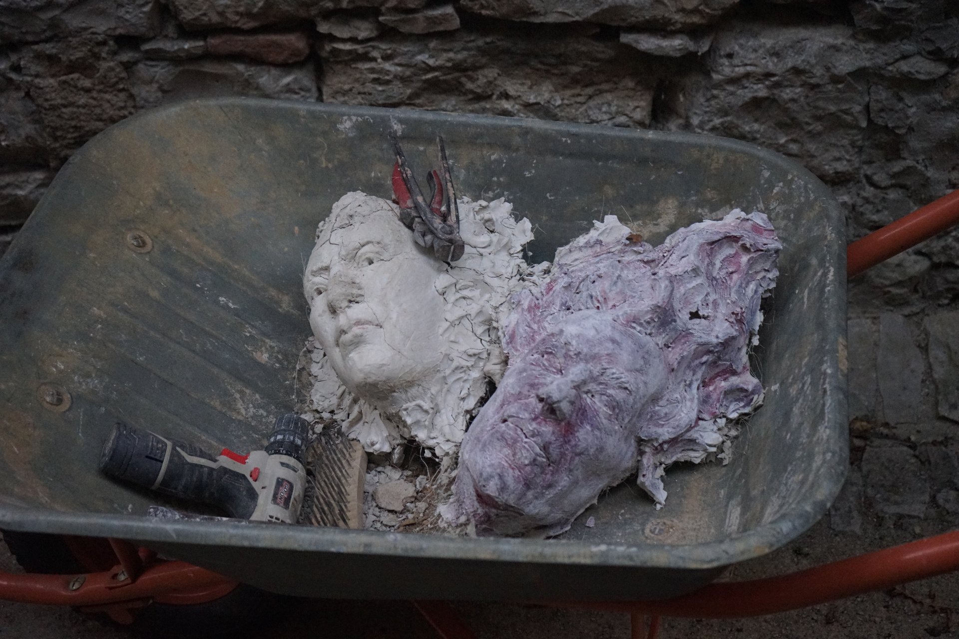 Retrait des sculptures Semiostalgia — documentation photographique, juillet 2026