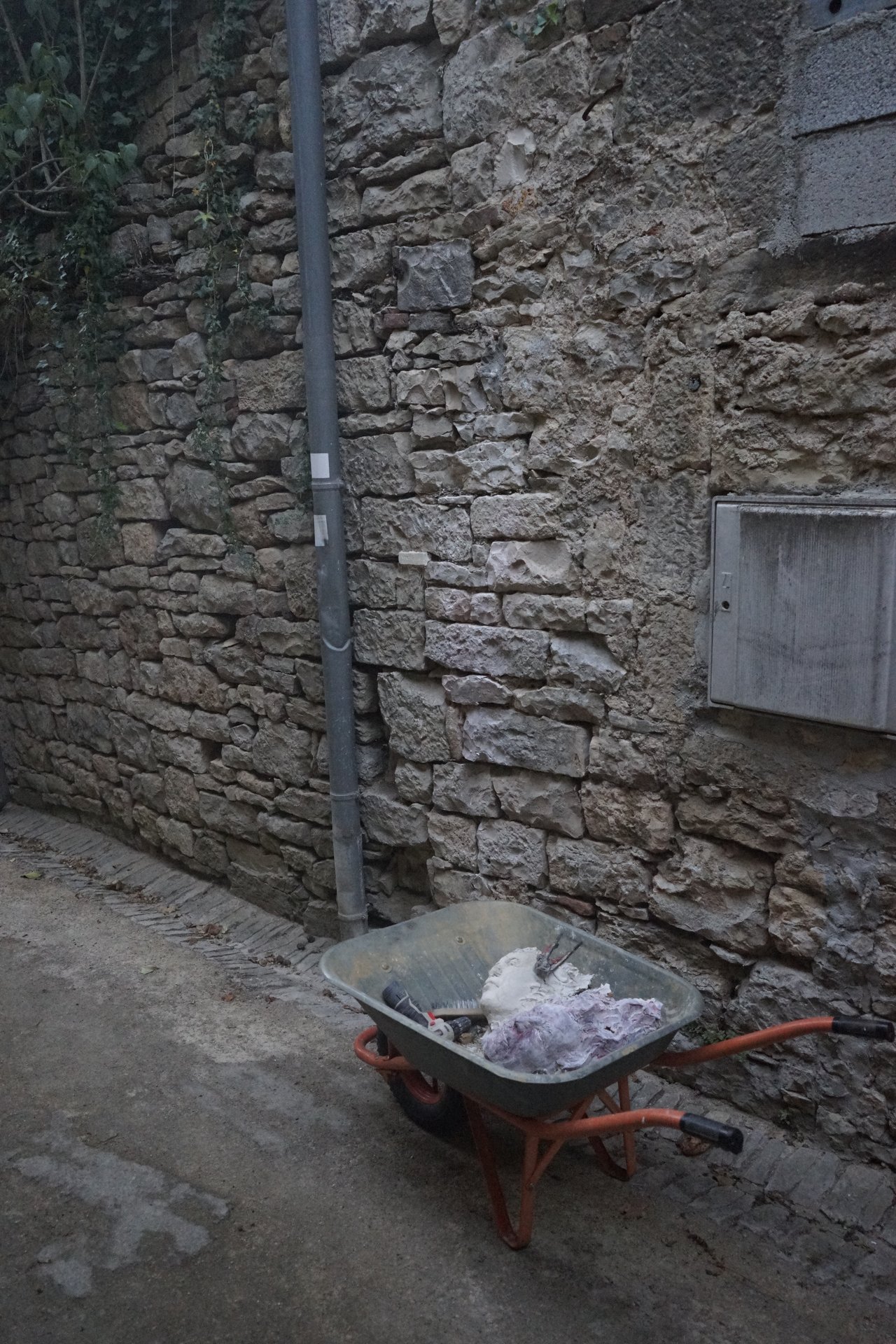 Retrait des sculptures Semiostalgia — documentation photographique, juillet 2026