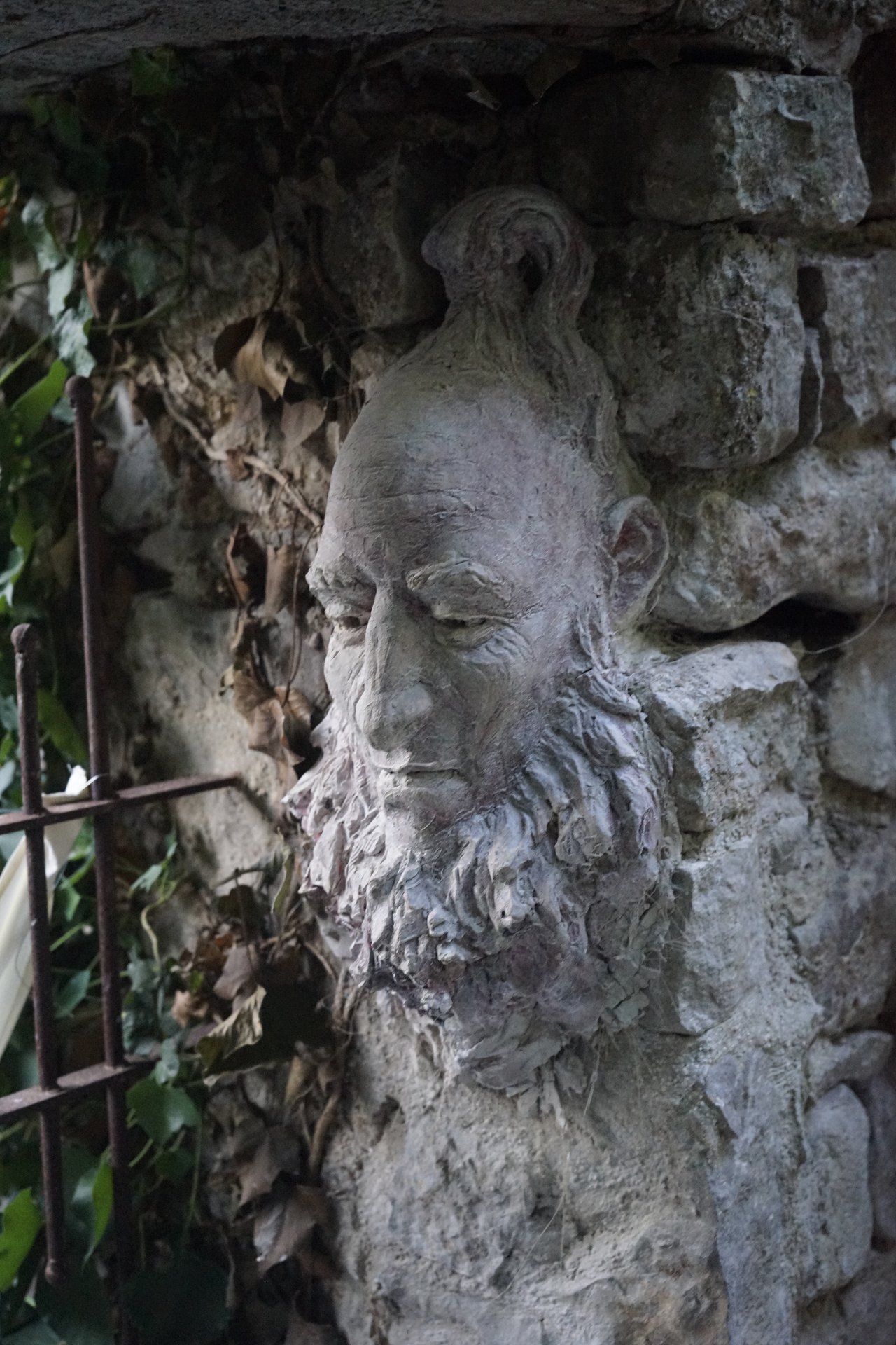 Retrait des sculptures Semiostalgia — documentation photographique, juillet 2026