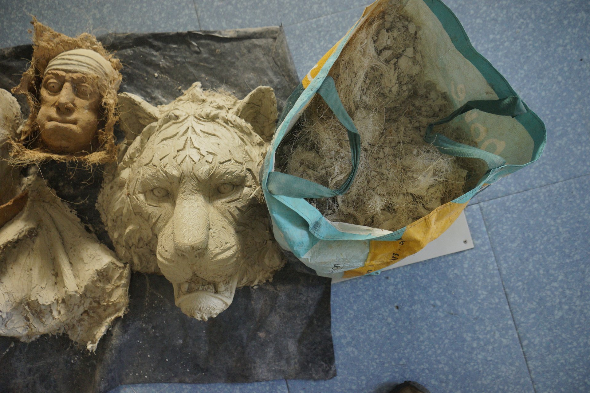 Retrait des sculptures Semiostalgia — documentation photographique, juillet 2026